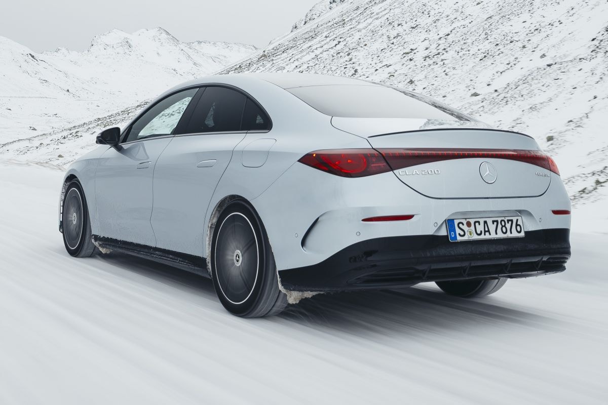 Mercedes-Benz CLA Hybrid