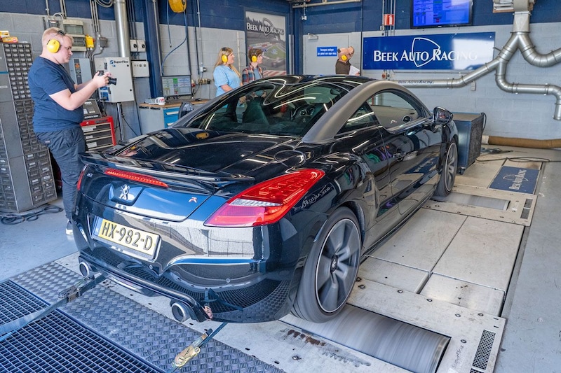 Peugeot RCZ R (2016) - Op de rollenbank
