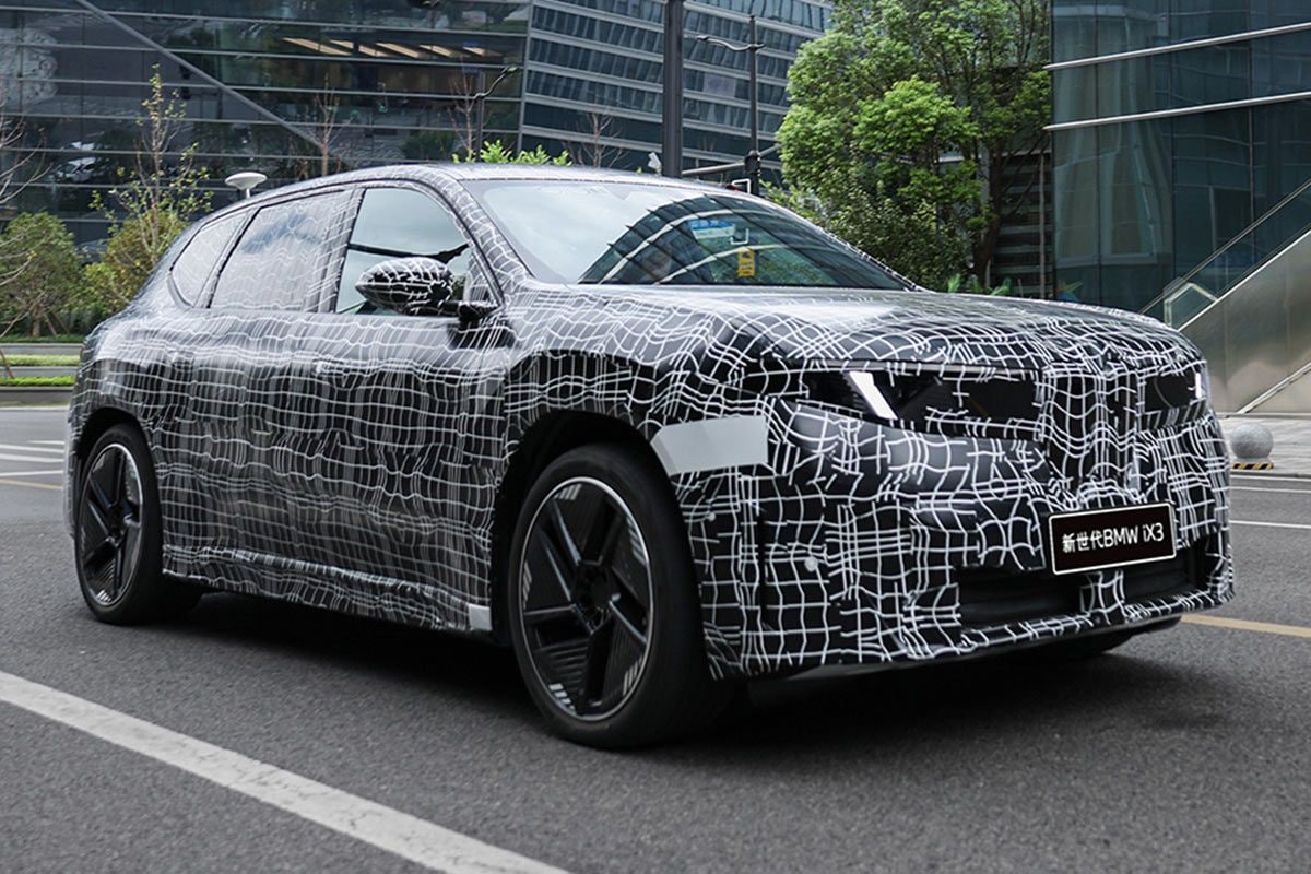 BMW iX3 L