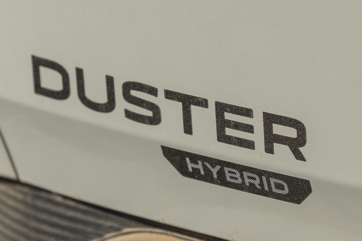 Dacia Duster Hybrid-G 150 4x4 (2025) - in woestijn Marokko