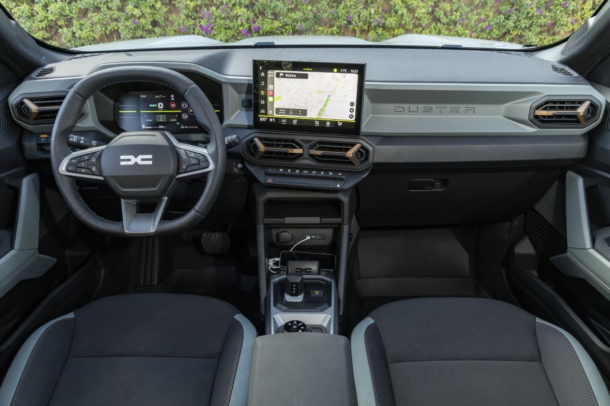 Dacia Duster Hybrid-G 150 4x4 (2025) - interieur