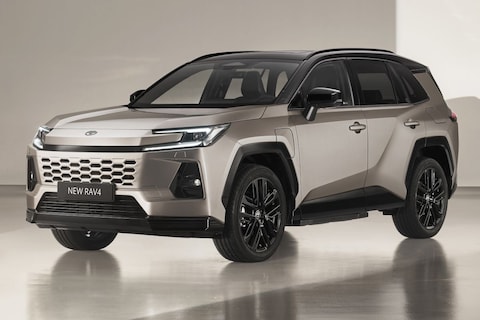 Prijzen nieuwe Toyota RAV4: plug-in hybride SUV met 100 kilometer elektrisch bereik