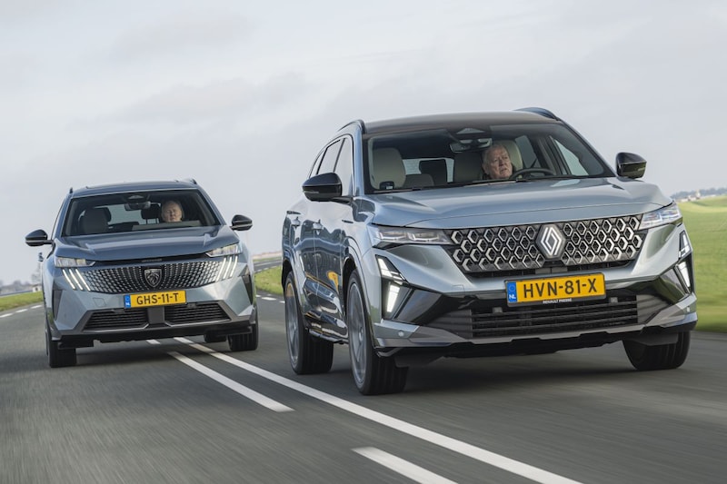 De Renault Espace is zuiniger en sterker dan de Peugeot 5008 en wint toch niet zomaar