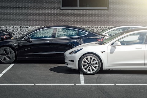 MisterGreen gaat ten onder aan afschrijving Tesla’s