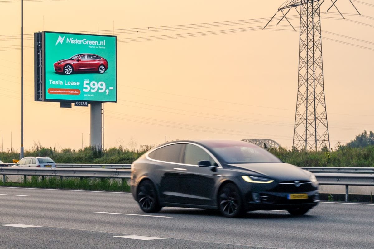 Mistergreen Mister Green Tesla