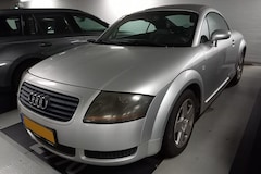 Audi TT (zonder achterspoiler) in het wild