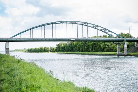 Beperkt verkeer op drie Limburgse bruggen om metaalmoeheid