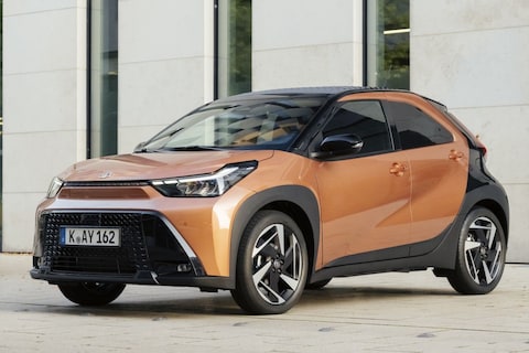 Toyota Aygo X Hybrid 115 envy