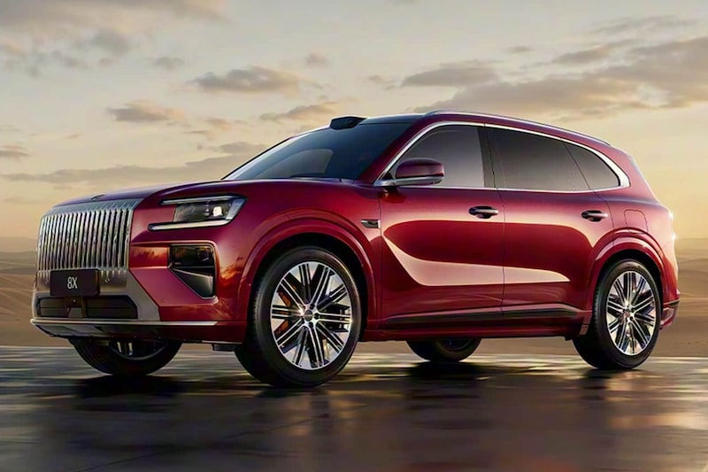 De Zeekr 8X is zeker niet de grootste Zeekr, maar is toch dik 5 meter lang