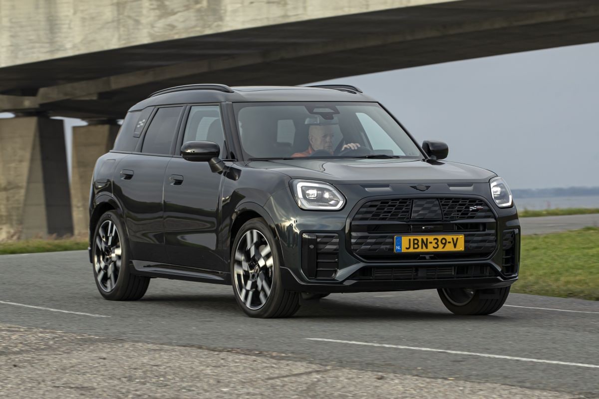 Volkswagen T-Roc Mini Countryman dubbeltest