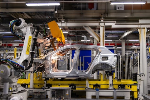 Europese autofabrikanten: 'Nieuwe EV-eisen onhaalbaar op korte termijn'