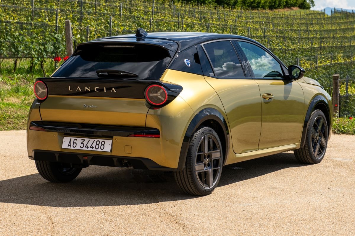 Lancia Ypsilon