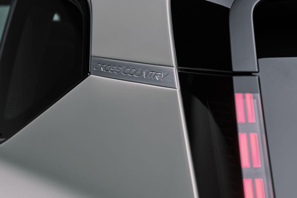 Volvo EX60 Cross Country