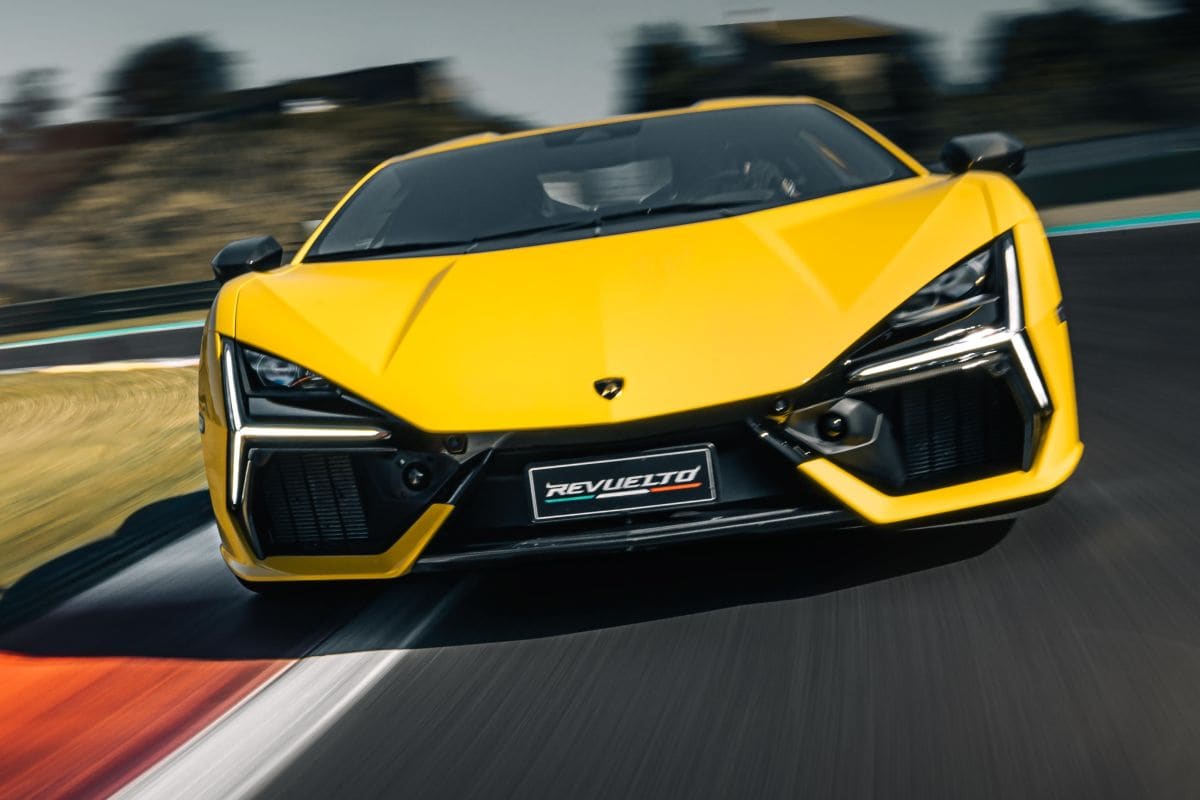 Lamborghini Revuelto