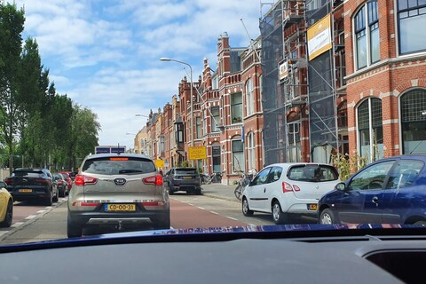 Nergens in Nederland duurt je reis door file zoveel langer als in Den Haag