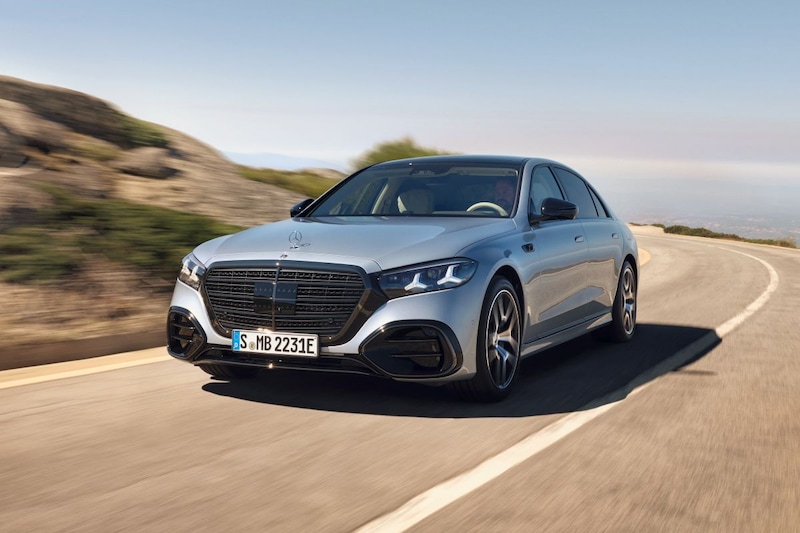 Nieuwe Mercedes S-klasse: verwarmbare gordels en een nieuwe V8