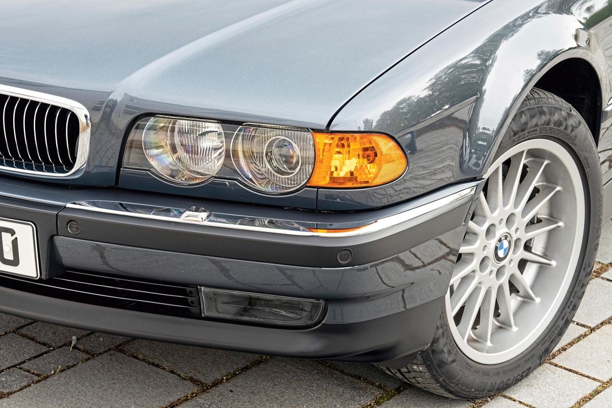 BMW 750iL E38