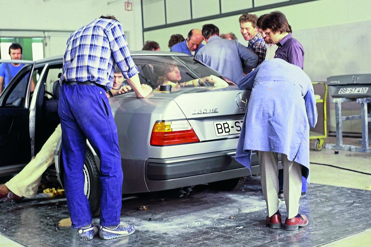 Designschetsen Mercedes-Benz W124 200-/300-serie