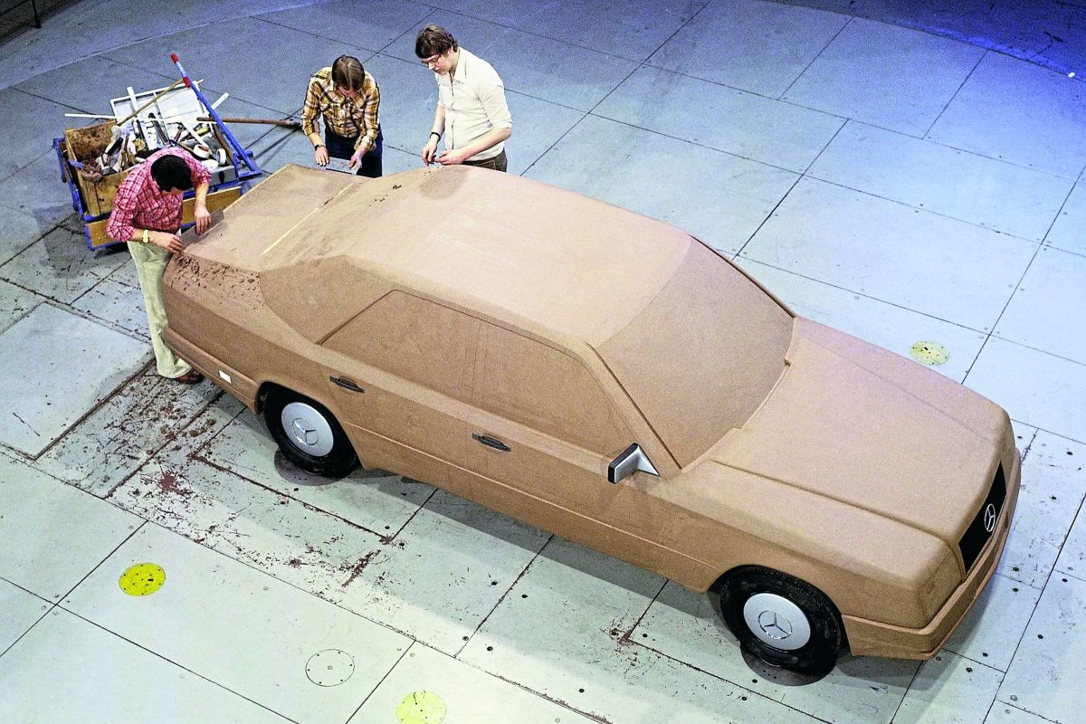 Designschetsen Mercedes-Benz W124 200-/300-serie