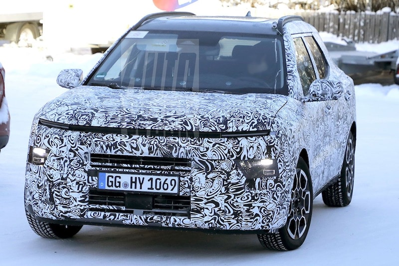 Nieuwe Hyundai Bayon zonder winterjas de kou in