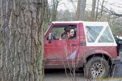 Eigenlijk wilde Bas een G-klasse of Land Rover maar om budgetaire redenen werd 't een Samurai