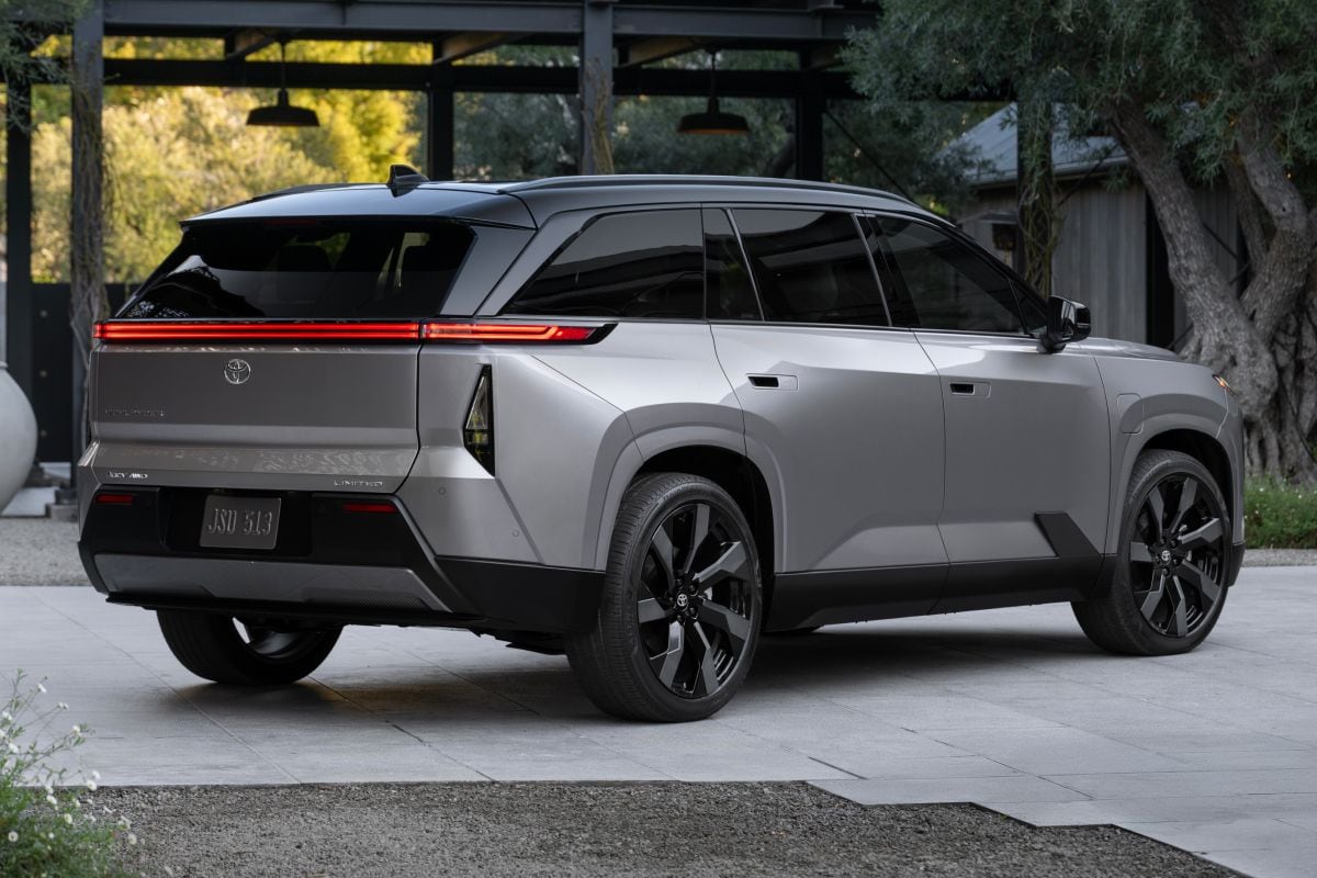 Toyota Highlander BEV