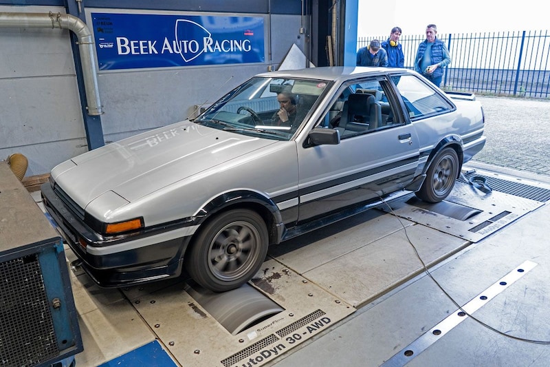 Toyota Sprinter Trueno Apex Twin Cam 16 (1983) - Op de rollenbank