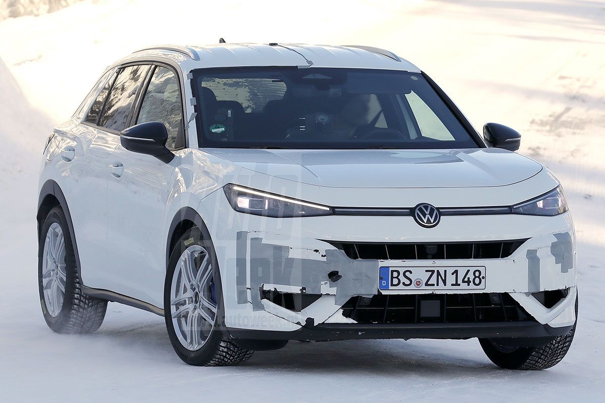 Volkswagen T-Roc R Spyshots