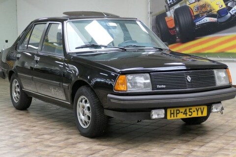 Deze Renault 18 Turbo staat al heel lang aan de ketting - Liefhebber gezocht