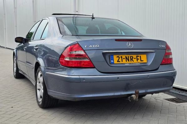 Deze Mercedes E-klasse heeft een dikkere diesel dan de nieuwe Mercedes E450d van de politie