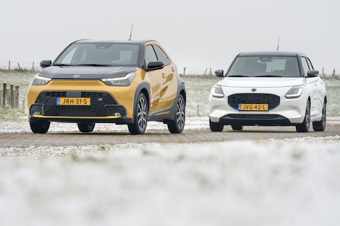 Kleinste hybride lost Suzuki Swift af in dalende automarkt: februari opnieuw fors minder verkopen