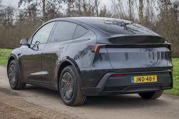 Tesla Model Y Achterwielaandrijving Tesla Model Y Standard