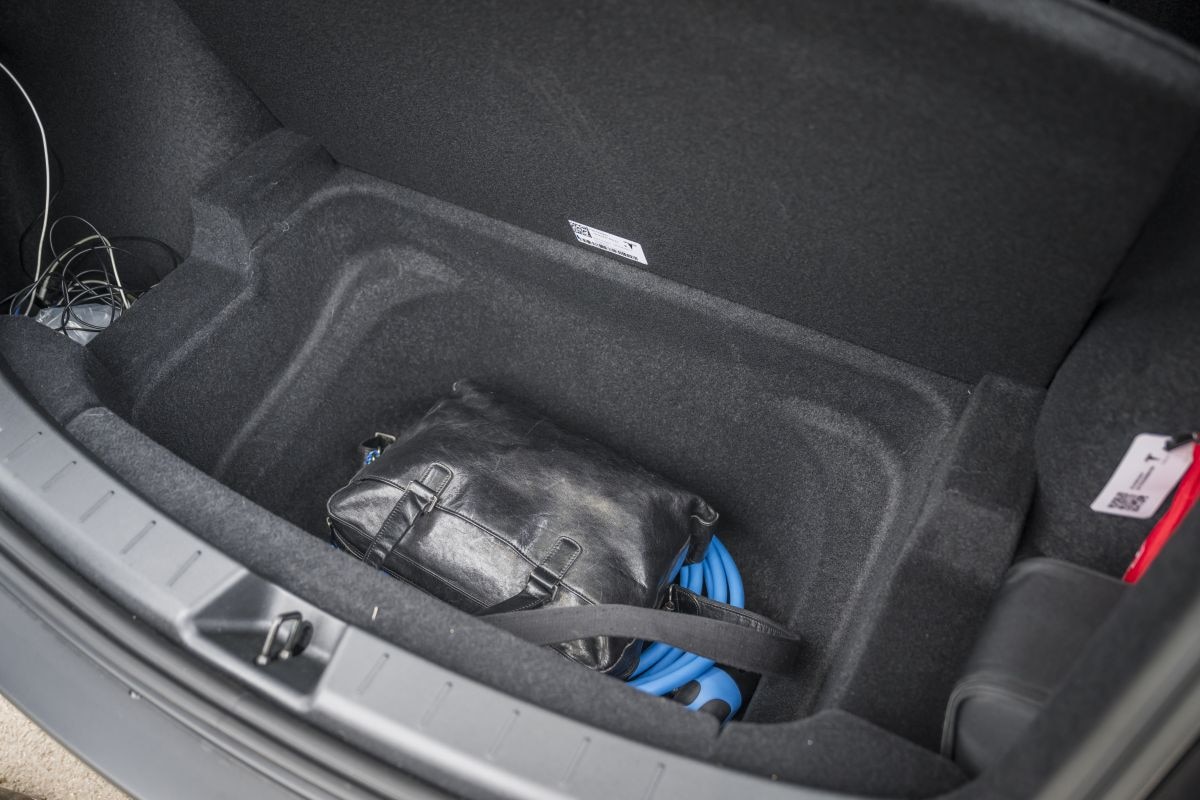 Tesla Model Y Standard