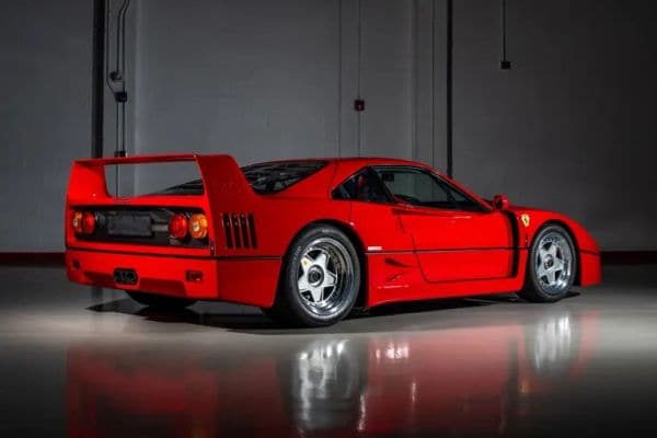 Ferrari F40 op veiling