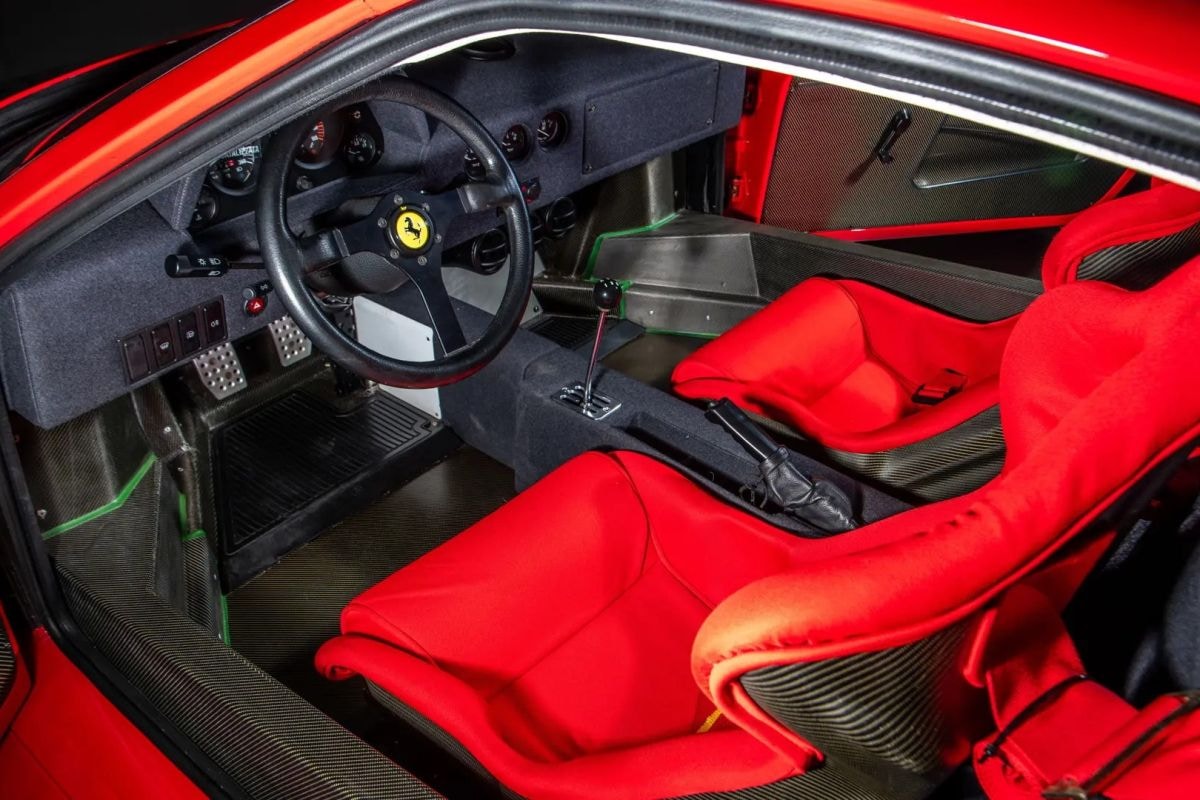 Ferrari F40 op veiling