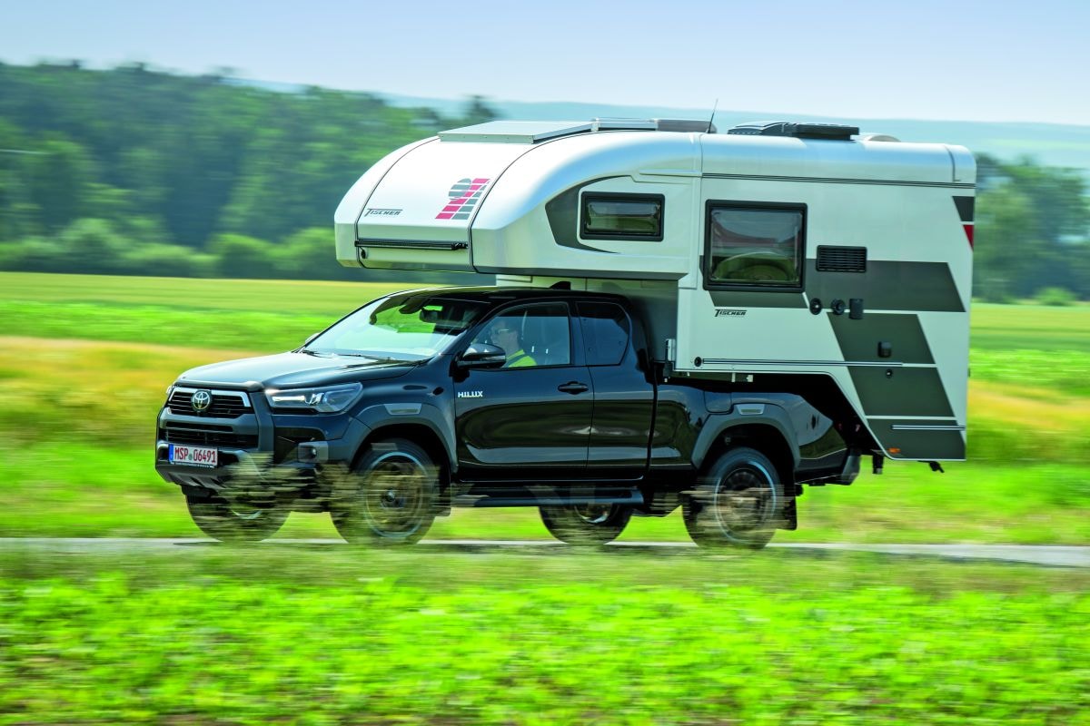 Pick-up met camperopbouw