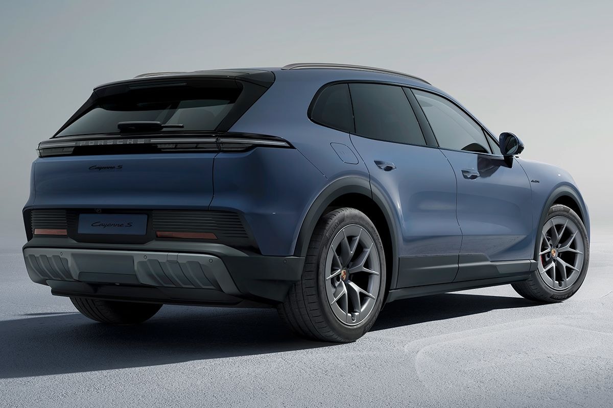 Porsche Cayenne S Electric