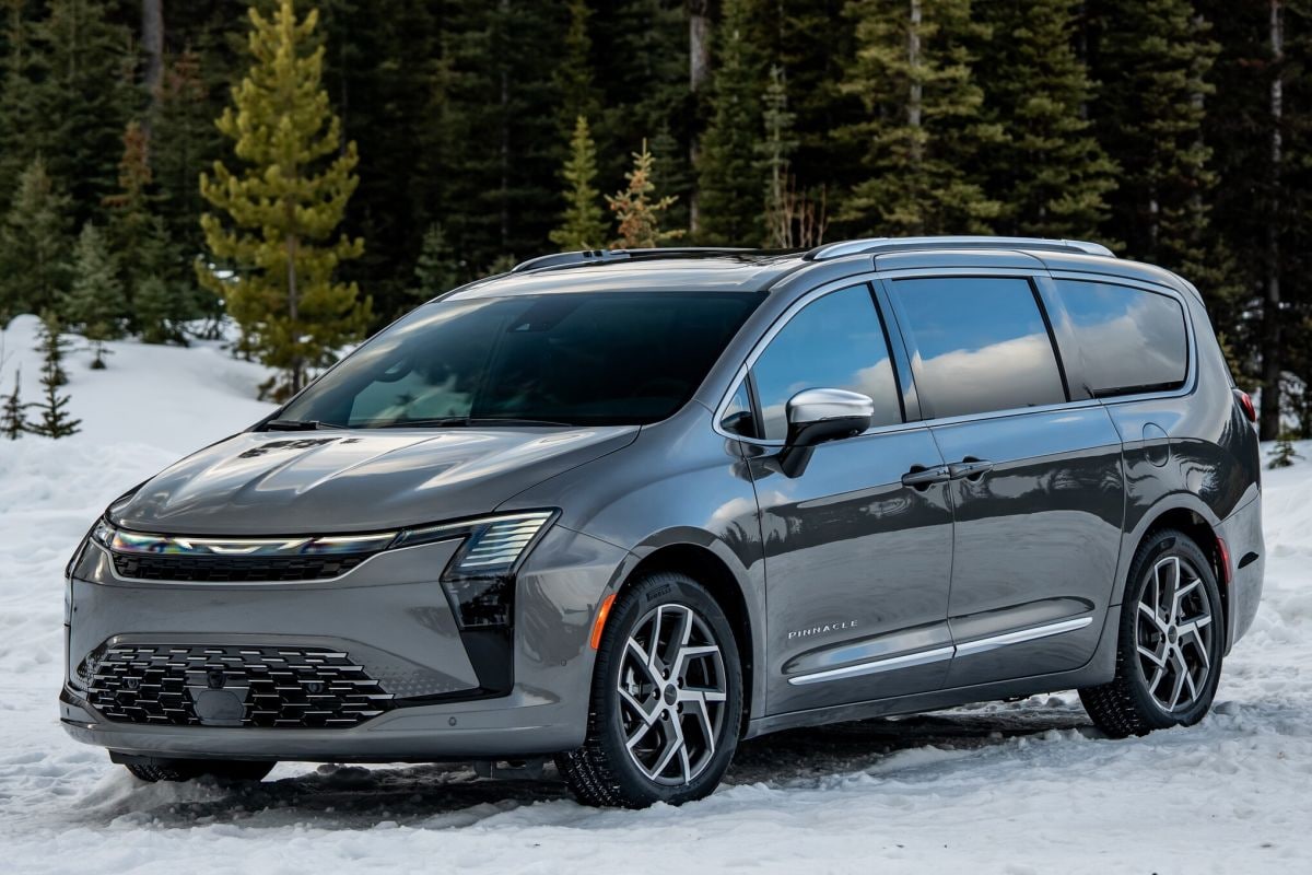 Chrysler Pacifica 2027 facelift