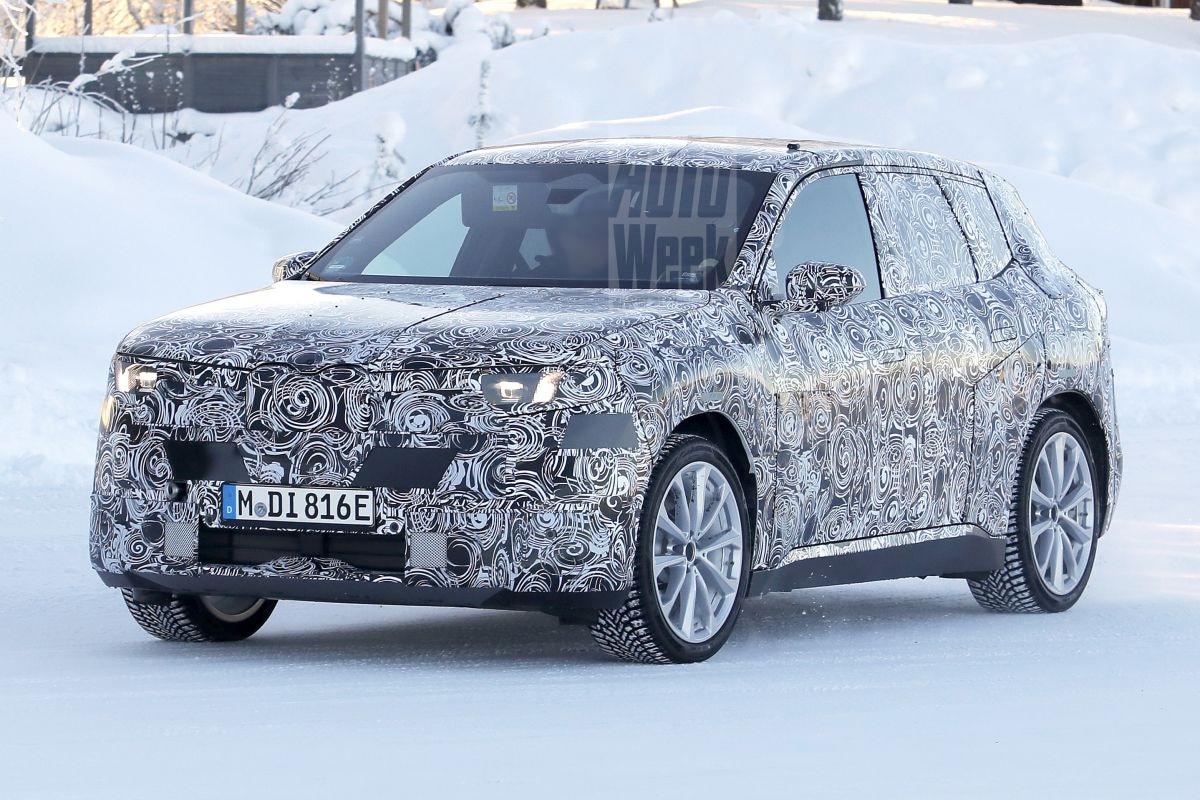 BMW iX1 spyshots