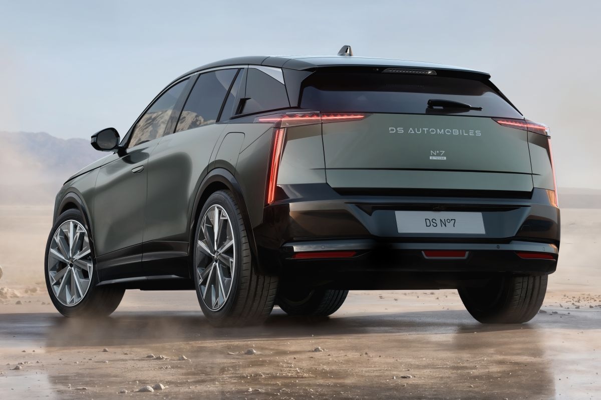 DS N°7