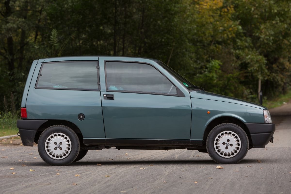 Lancia Y10