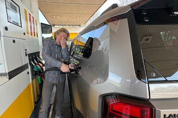 Tanken, hoge prijzen, janken