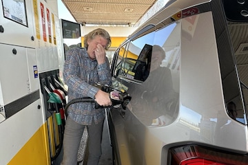 tanken brandstof tankstation huilen brandstofprijzen