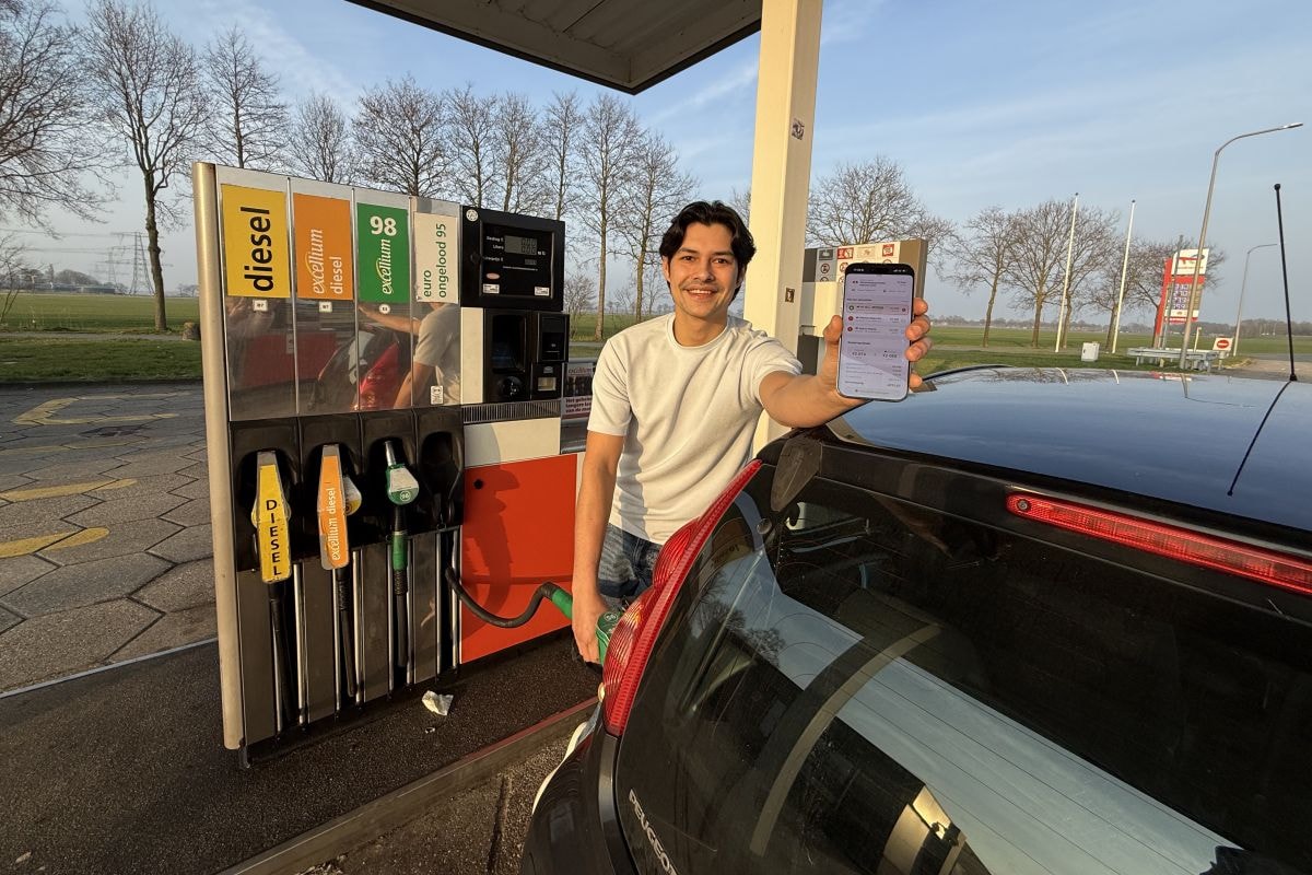 Ralf die app ontwikkelde voor tanken in buitenland