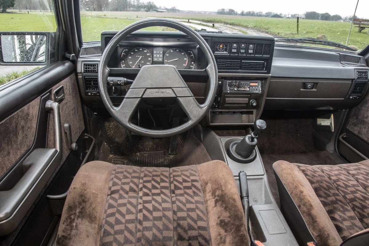 Opel Rekord E2 (laatste Rekord)