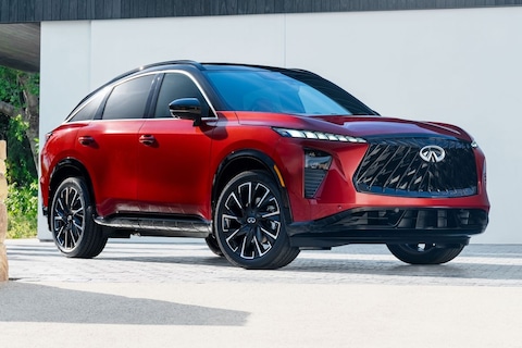 Nissans luxemerk bindt de strijd aan met BMW X6 en Audi Q8