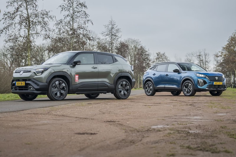 Peugeot e-2008 vs Suzuki e Vitara