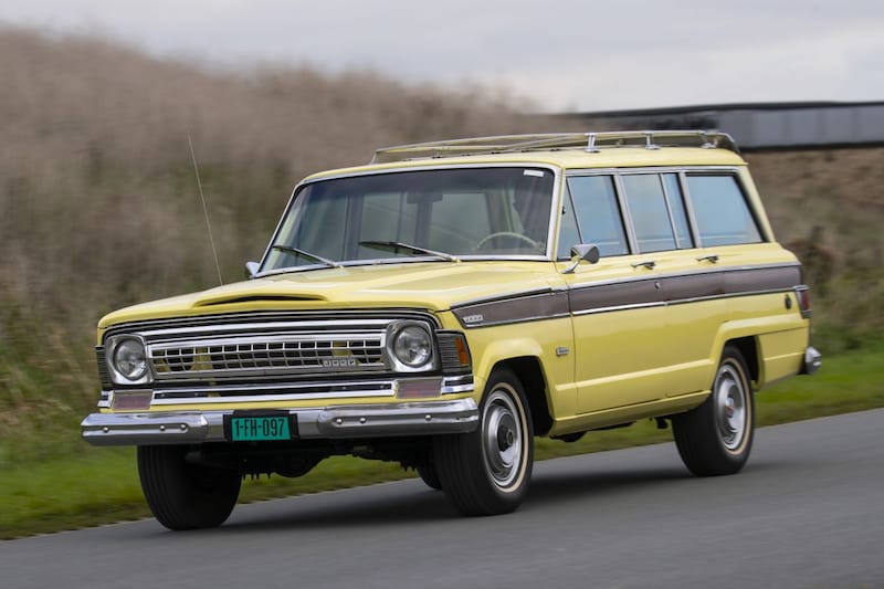 Jeep Wagoneer