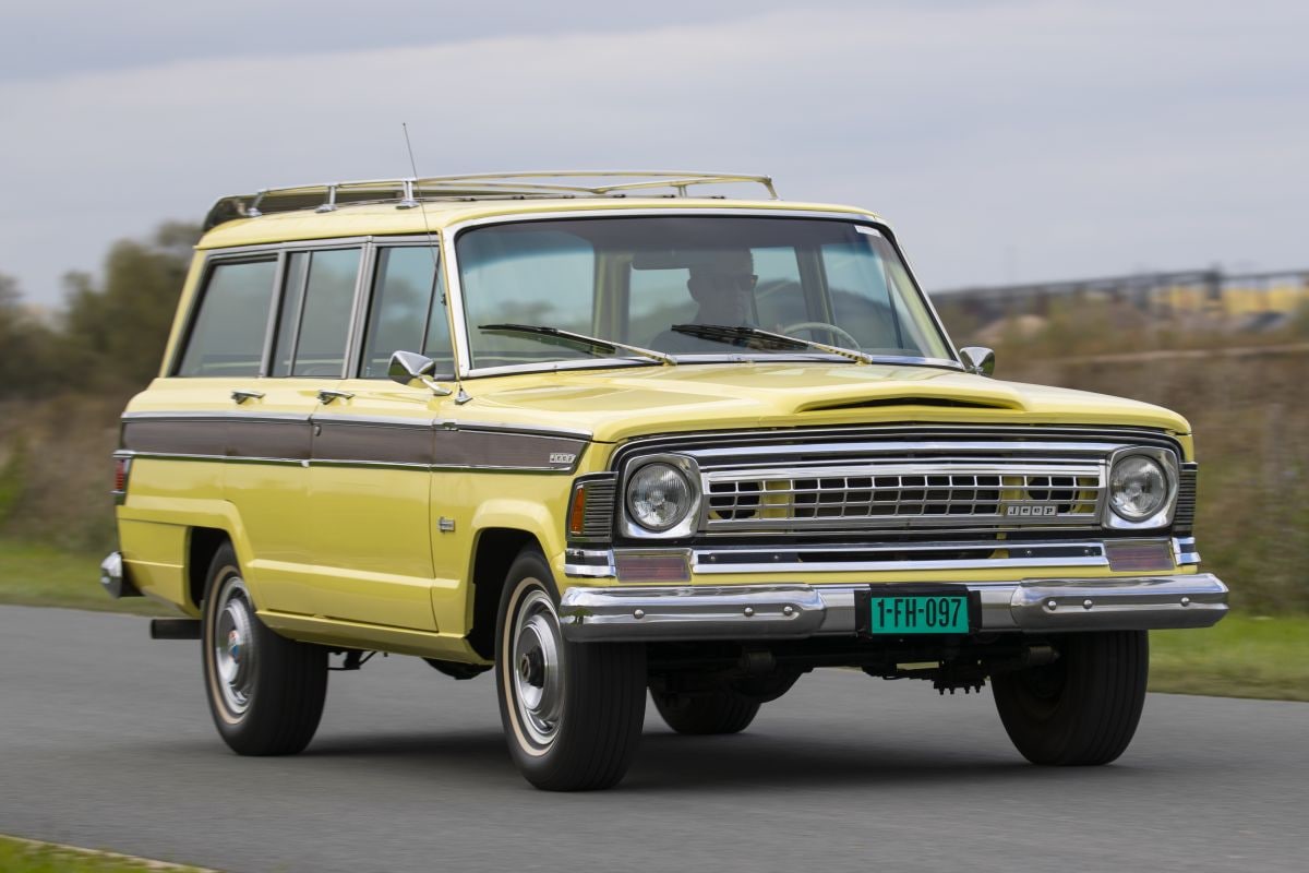 Jeep Wagoneer