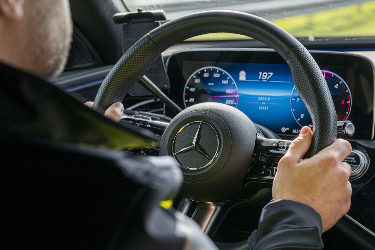 Politie reportage Mercedes E-Klasse 450d SIV